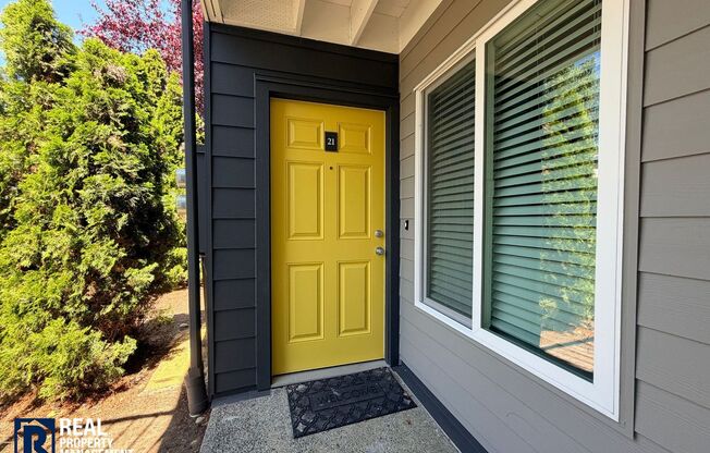 Charming 2-Bedroom Condo in Kent – Ground Floor Living with Modern Upgrades!