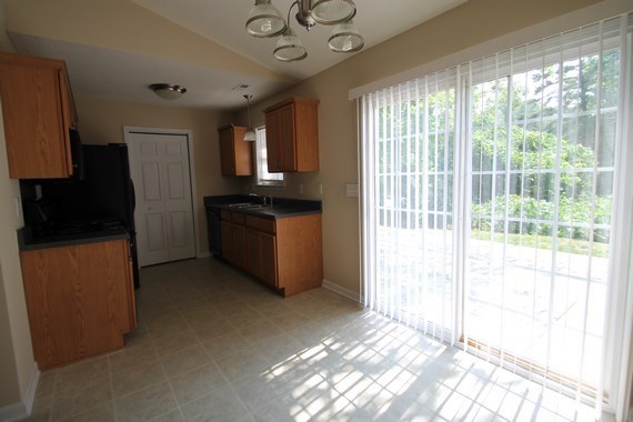 3 beds, 2 baths, $1,795