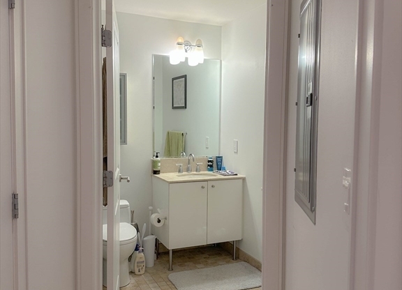 1 bed, 1 bath, 740 sqft, $5,200, Unit 509