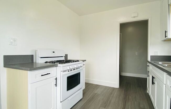 1 bed, 1 bath, $1,695, Unit 4