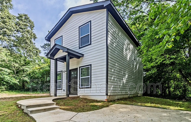 114 EMILY ST