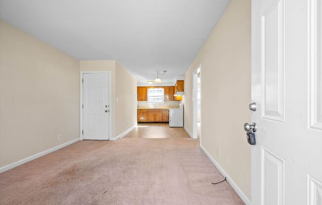 2 Bedroom Duplex With Basement Storage For Rent!