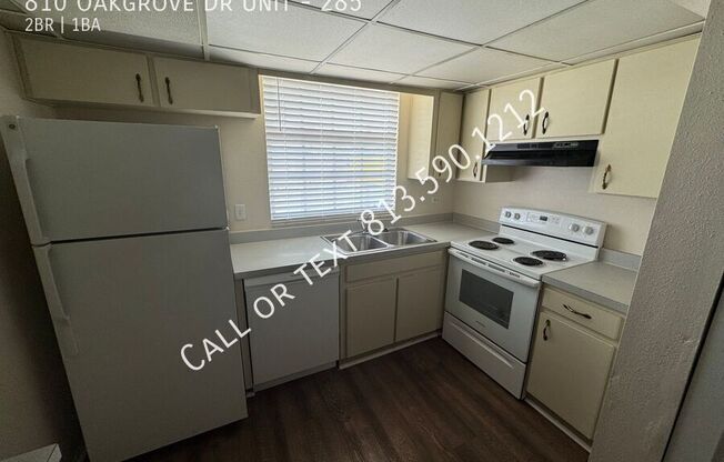 810 Oakgrove Dr