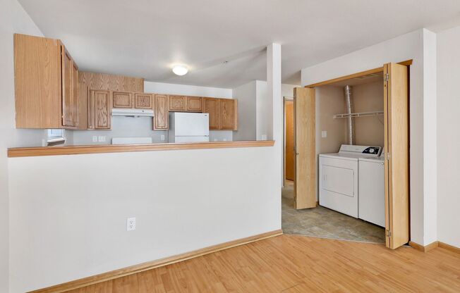 2 beds, 1 bath, 738 sqft, $1,725, Unit 250-106 (ADA)