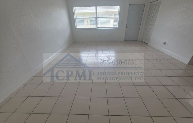 2 beds, 1 bath, 827 sqft, $1,895, Unit 666