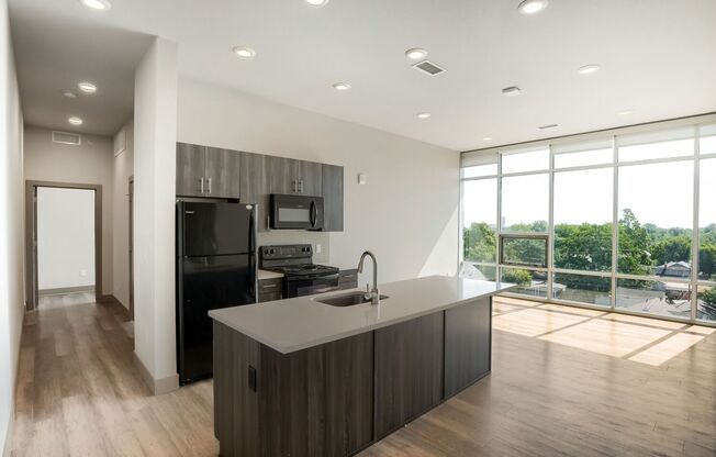 4 beds, 4 baths, 1,094 sqft, $2,900, Unit 502