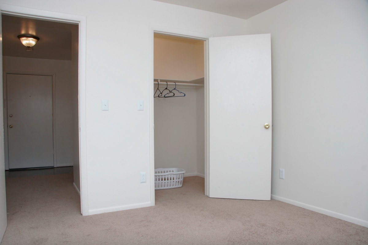 Welcome to Hyde Park North Apartment Homes