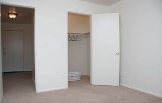 Hyde Park North Bedroom & Closet Apartments in Colorado Springs, CO
