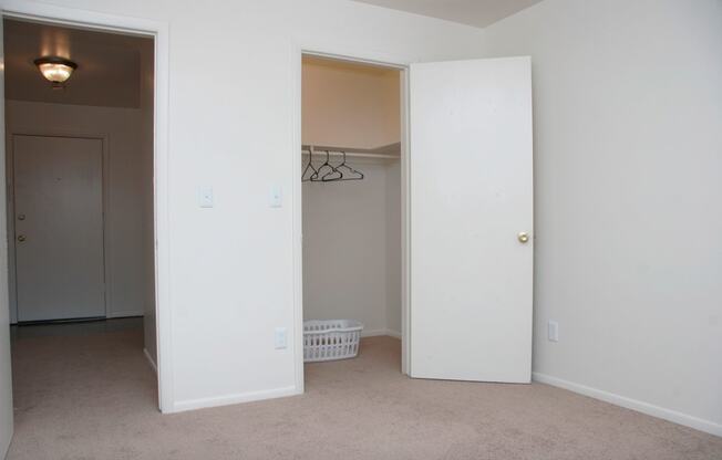 Welcome to Hyde Park North Apartment Homes