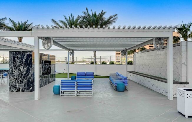 2 beds, 2 baths, $2,450, Unit # 2407