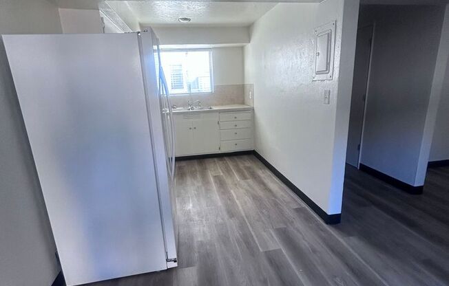 2 beds, 1 bath, 900 sqft, $1,500, Unit 42