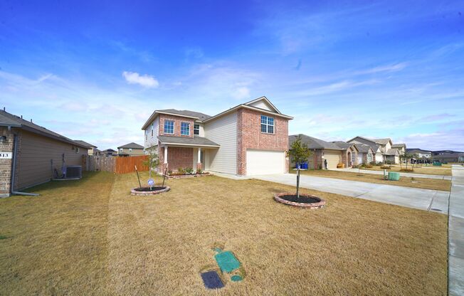 Like New Home in Red River Ranch (Cibolo) - Realtor Commission: $500