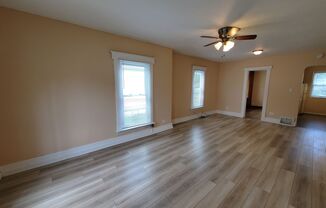 2 beds, 1 bath, $775