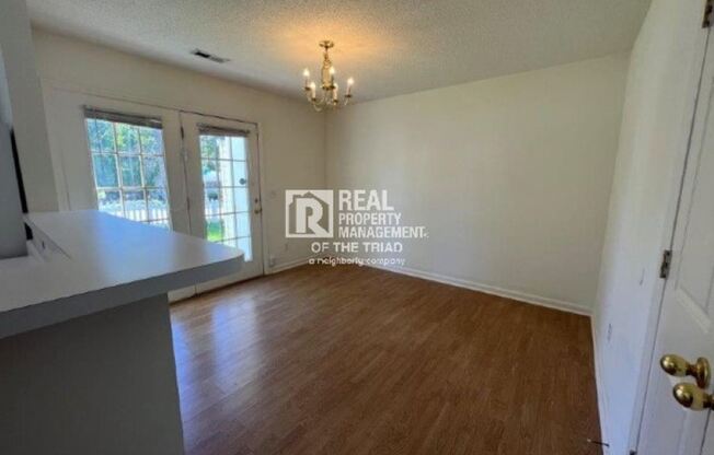 1500 Gatewood Ave