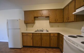 2 beds, 1 bath, 750 sqft, $725, Unit B 05