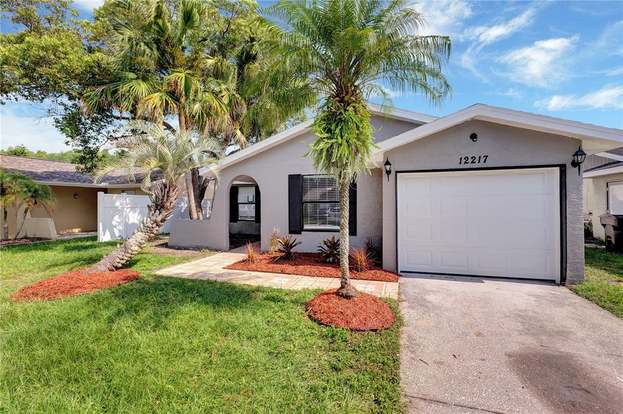 12217 HIDDEN BRK DR