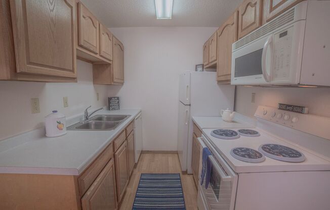 2 beds, 1 bath, 820 sqft, $825, Unit 320