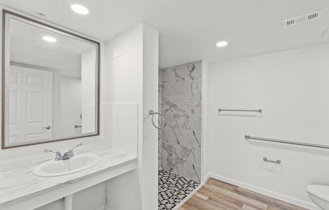 1 bed, 1 bath, 595 sqft, $1,350, Unit #163