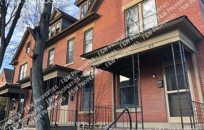 67 S DOUGLASS ST