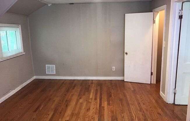 3 beds, 1 bath, $1,655