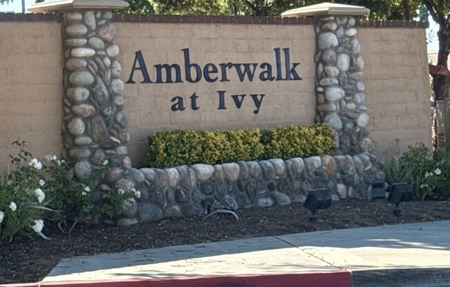 3 bed 2 car garage condo for rent in Murrieta