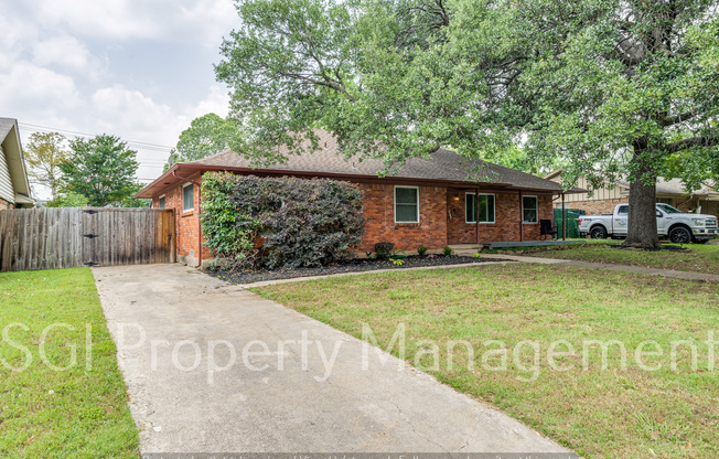 702 S WATERVIEW DR