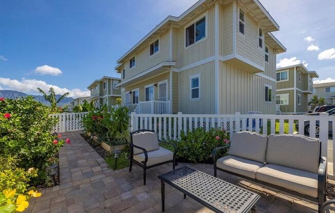 Hidden Oasis in Waianae! Upgraded and Quiet!