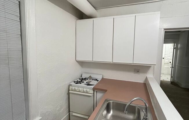 1 bed, 1 bath, 500 sqft, $1,600