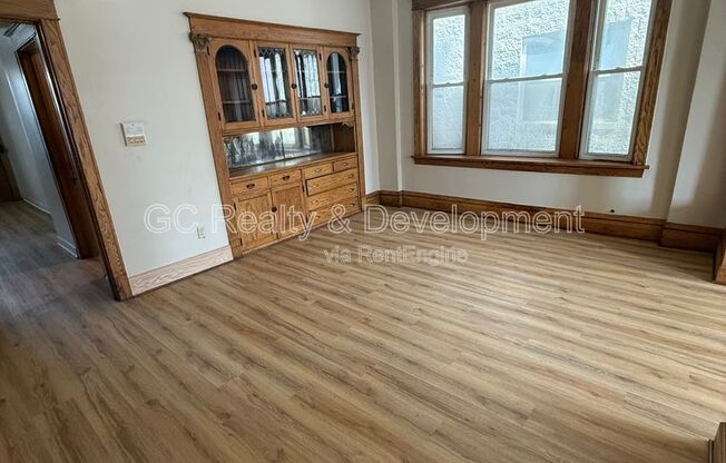 2550 W WASHINGTON BLVD