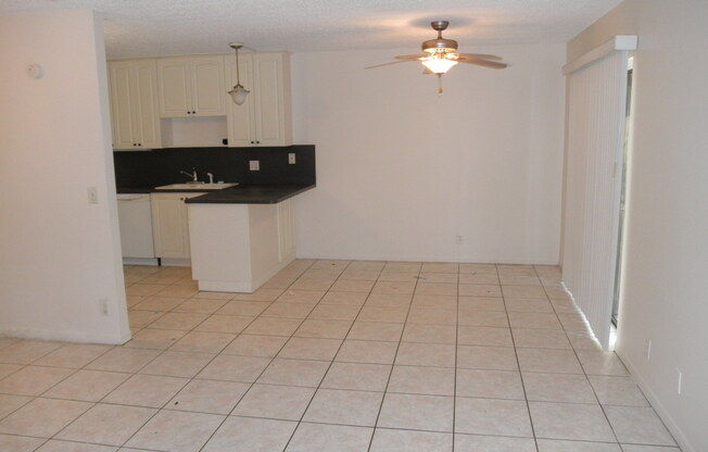 3 beds, 2.5 baths, $2,200