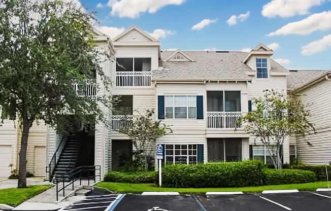 2/2 Upgraded Spacious Condo in Park Central, Millenia area