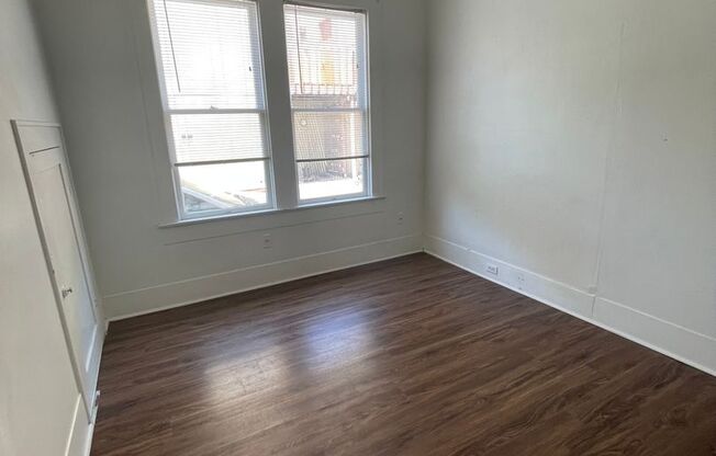 3 beds, 1 bath, $2,950