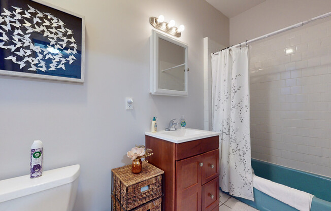 Studio, 1 bath, 450 sqft, $3,800, Unit B4