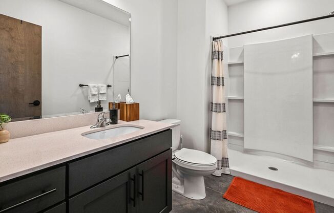 1 bed, 1 bath, 677 sqft, $1,395, Unit 3323