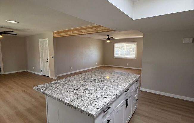 5 Bedroom 3 Bathroom- Mill & Baseline