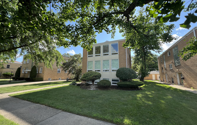 3014 HARLEM AVE