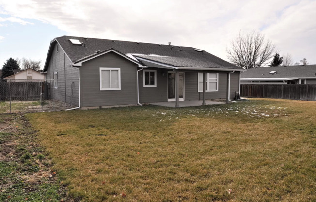 3 beds, 2 baths, $1,950