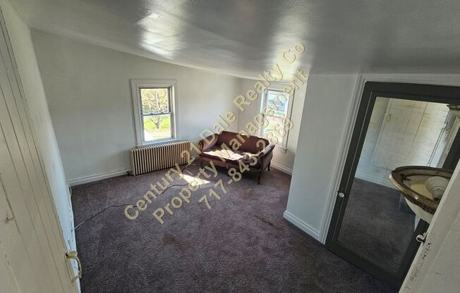 2 beds, 1.5 baths, $1,095