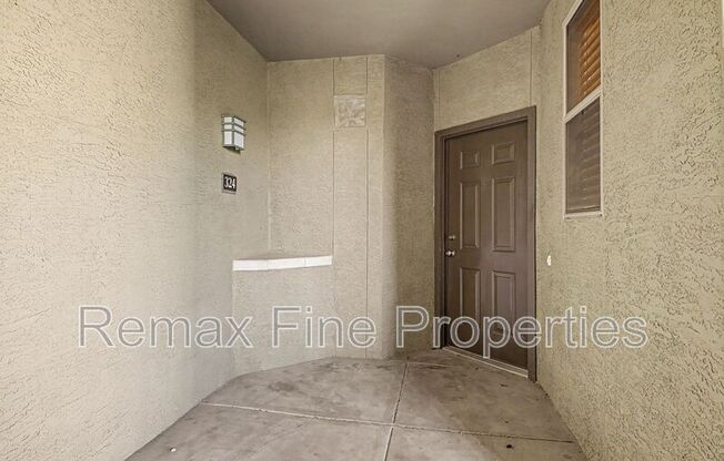 5303 N 7th St,