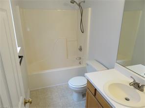 2 beds, 2 baths, $1,150