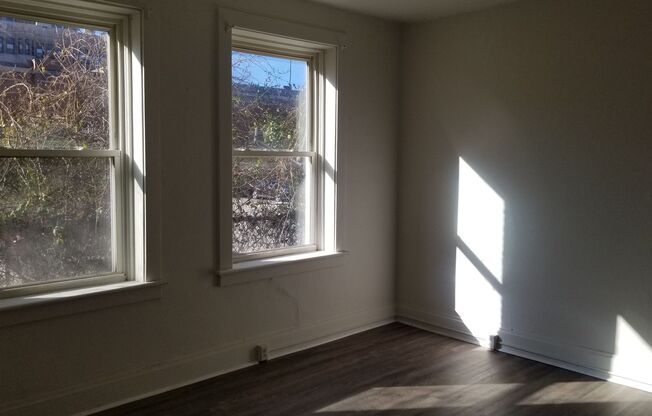 Fabulous Fully Remodeled 5 Bedroom House