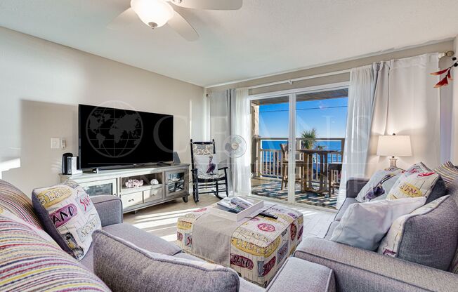 Luxury Oceanfront Living – Fully Furnished 1 Year Lease
