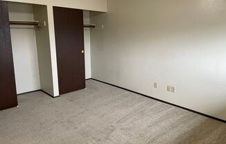 2 beds, 1 bath, 864 sqft, $1,450, Unit B8