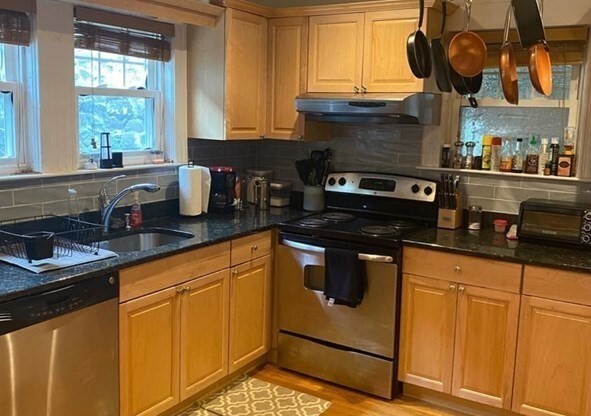 89 Westbourne Ter # 2