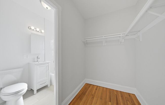 1 bed, 1 bath, 559 sqft, $2,250, Unit 2706-1GG
