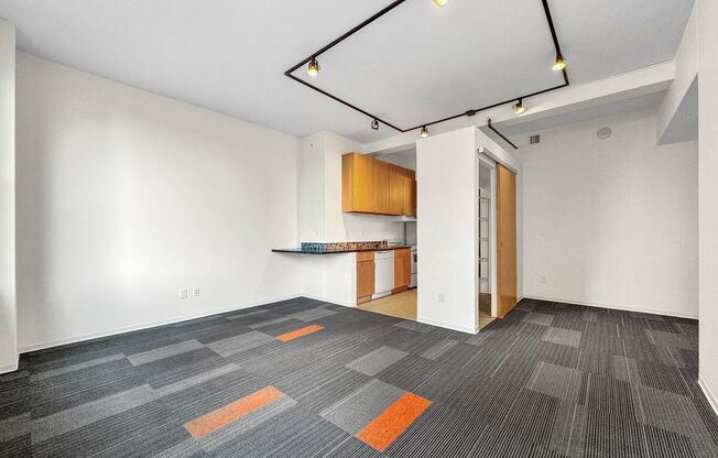 Studio, 1 bath, 395 sqft, $730, Unit 503