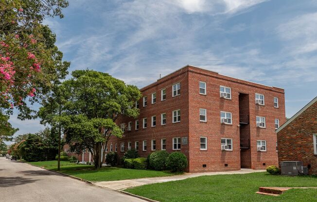 Studio, 1 bath, 450 sqft, $1,080, Unit 9610 Sherwood Place - Unit 7