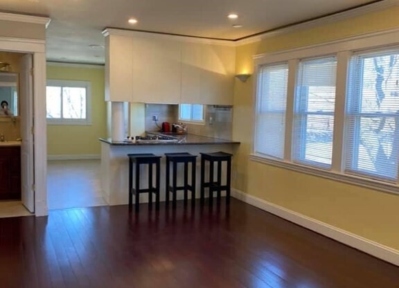 7 Monastery Rd