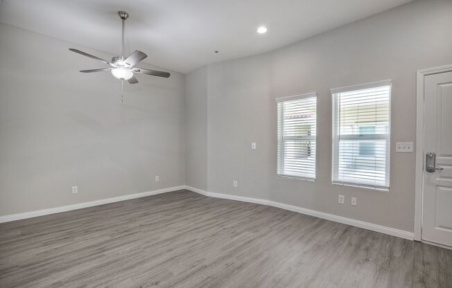 1 bed, 1 bath, 727 sqft, $2,695, Unit 313