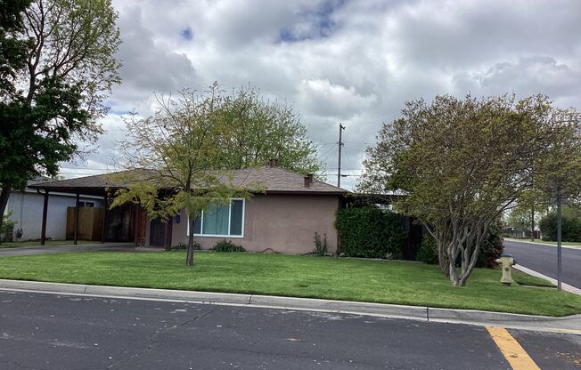 304 OXFORD AVE